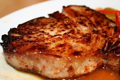 Steak de thon jaune caramélisé